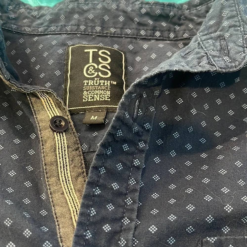 Set of 4 - Mens Collared Shirts - size M